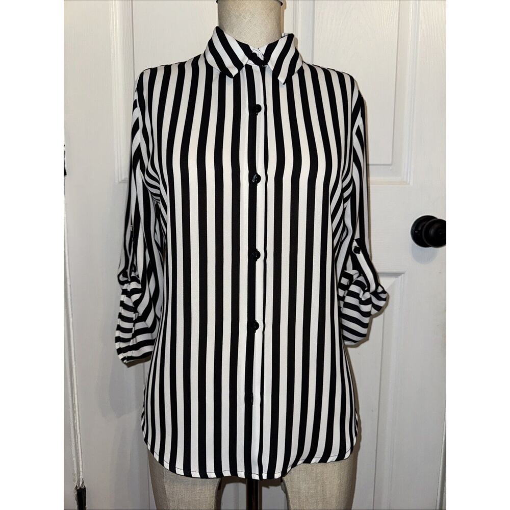 Chico's Women's Black White Multi Way Stripe Blouse Size 0 US 4-6 Button Up
